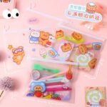 محفظة بلاستيكية